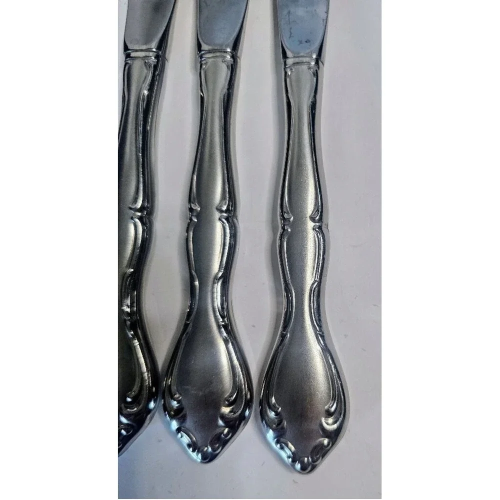 Oneida Satin Cantata Dinner Knives Set of 11‎ 18/8 Stainless Steel Made in USA